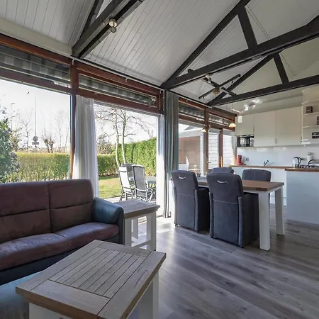 Boerenslag-2 Bungalow, 5-guests Opposite