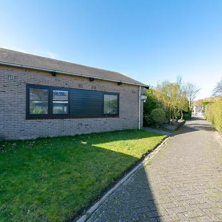 Boerenslag-2 Bungalow, 5-guests Opposite * Sint Maartensvlotbrug