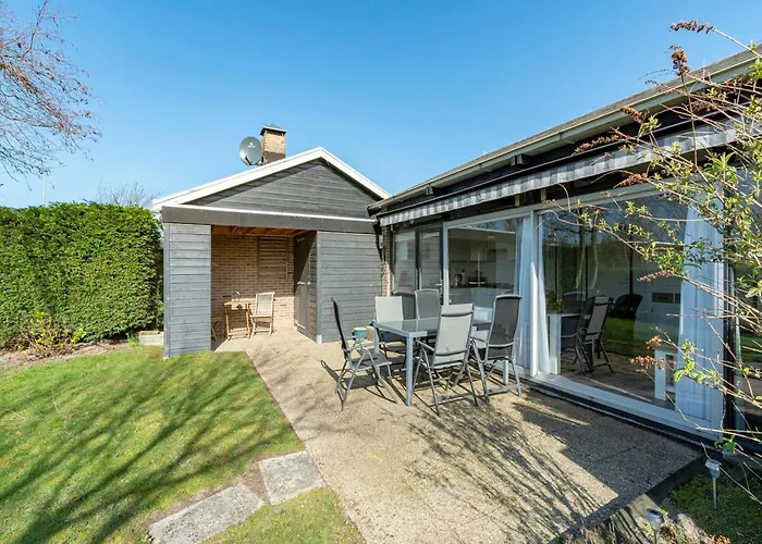 Semesterbostad Boerenslag-2 Bungalow, 5-guests Opposite *