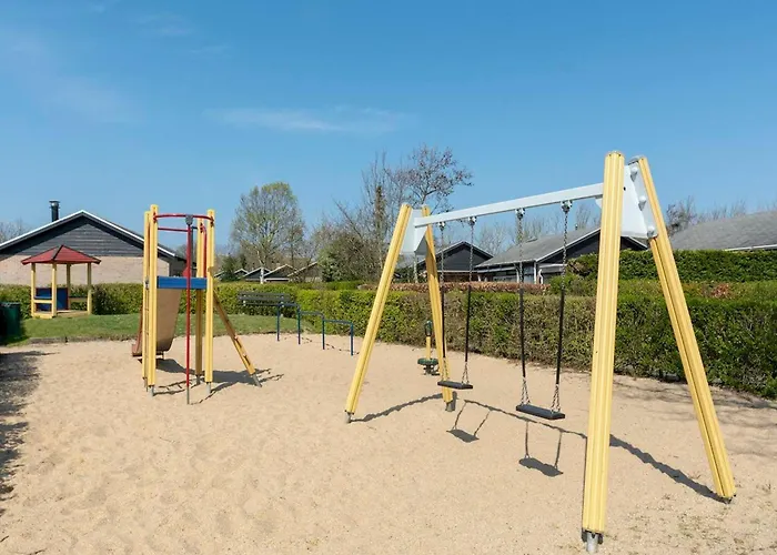 Boerenslag-2 Bungalow, 5-guests Opposite Vakantiehuis *