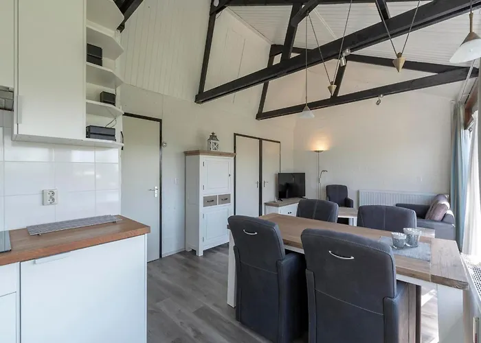 Vakantiehuis Boerenslag-2 Bungalow, 5-guests Opposite Sint Maartensvlotbrug