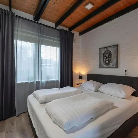 Boerenslag-2 Bungalow, 5-guests Opposite