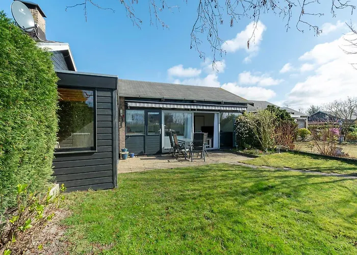 Boerenslag-2 Bungalow, 5-guests Opposite *